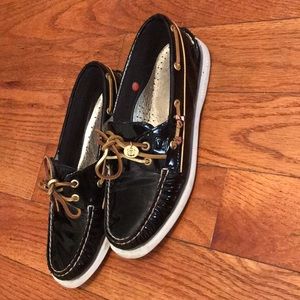 Sperrys boat shoes